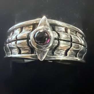 TEXTURED STERLING SILVER RING WITH RHODALITE GARNET SIZE 12